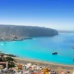 Апартаменты Apto Feliz-los Cristianos Beach, Pool & Center